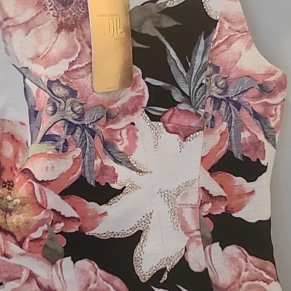 VDP floral dress - Picture 4 of 5